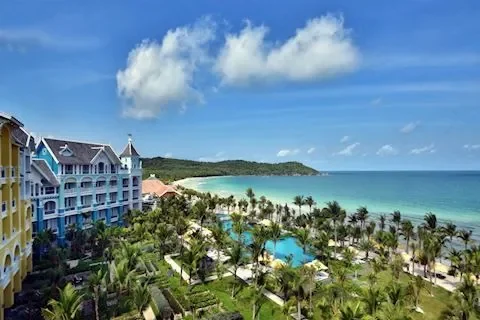 "Cẩm nang" chọn resort đẹp gần biển Ông Lang "chuẩn không cần chỉnh"