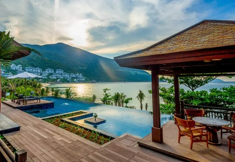 Top 7 Villa Sát Biển Đà Nẵng “Đẹp Quên Lối Về”